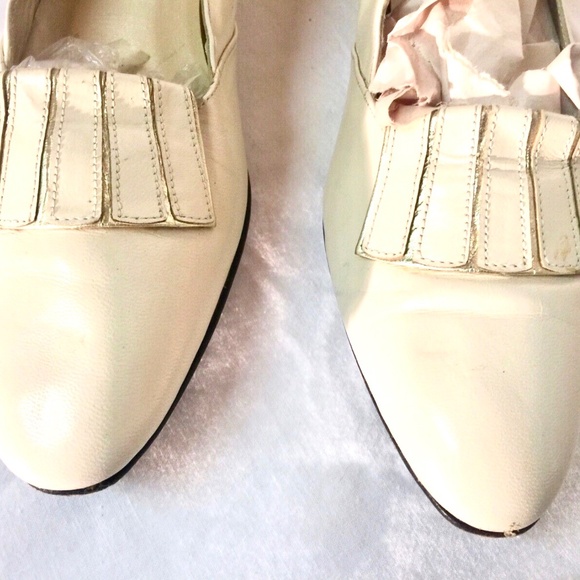3/$40 DAVID TATE Womens Off-white Leather Preppy Kiltie Thick French Heels~7.5SS - Picture 3 of 10